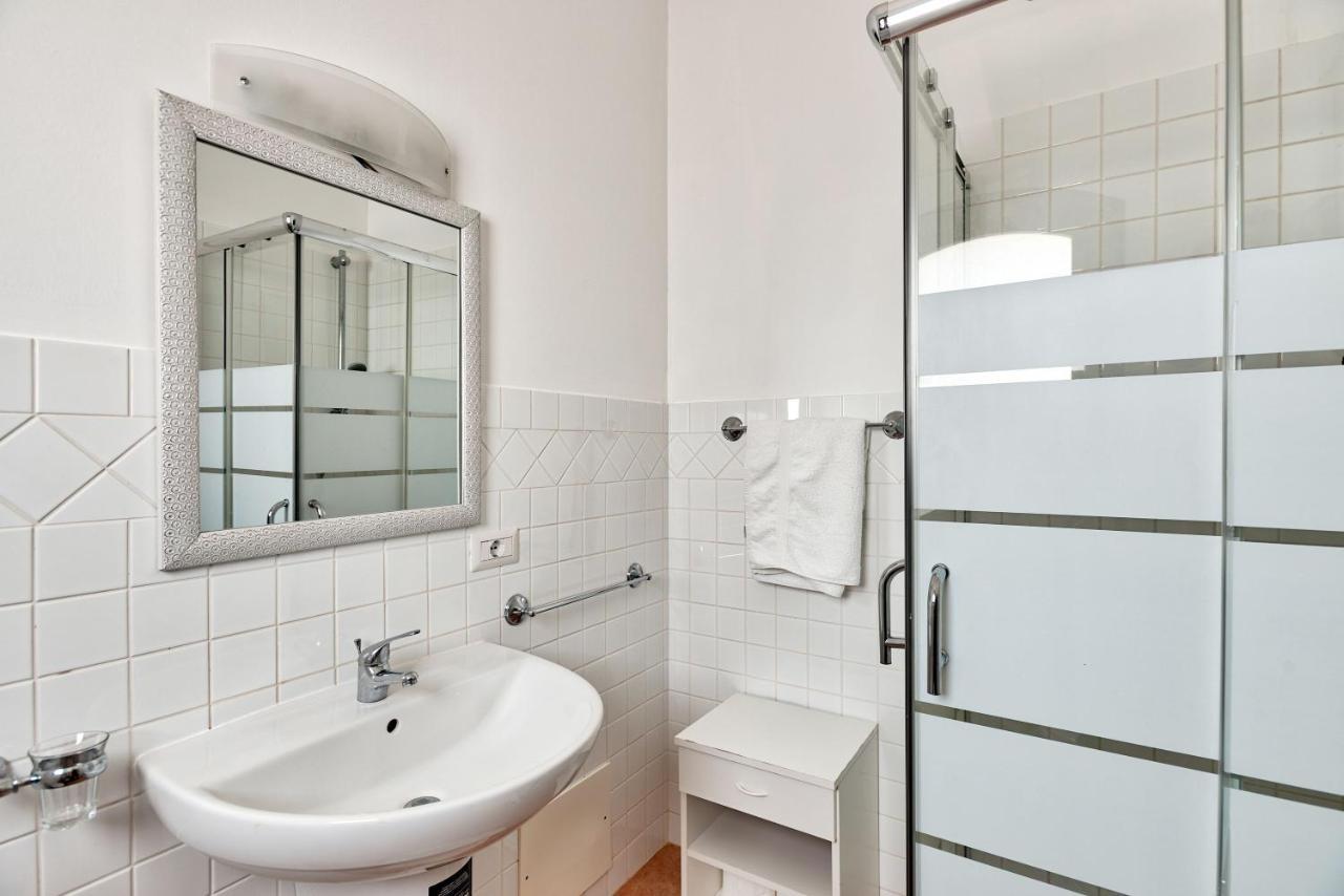 Villa Costanza Стинтино Экстерьер фото
